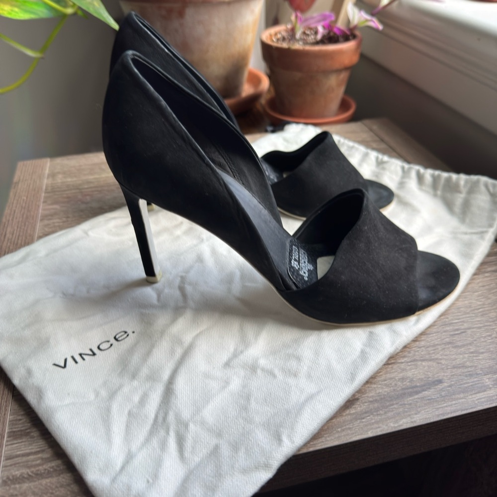 Vince Black Suede Heels 37.5